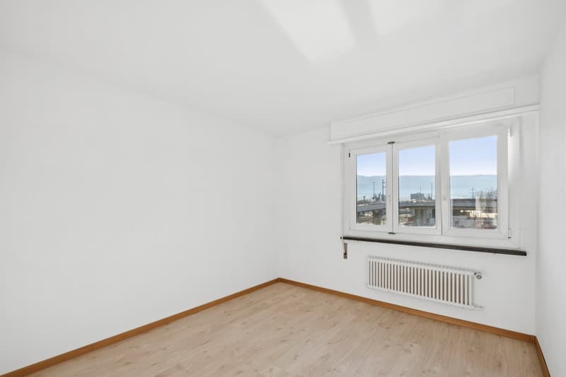 First month of rent free! Beautiful and spacious 3.5 room apartment for rent !!! (7)