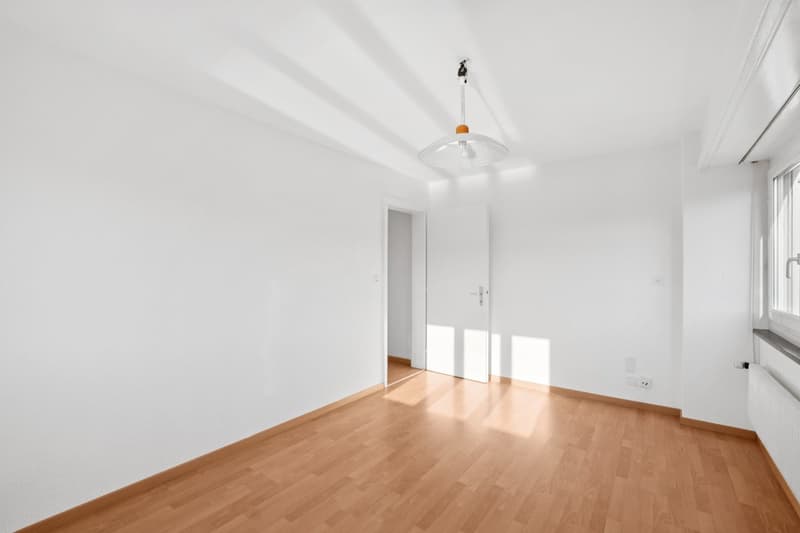 First month of rent free! Beautiful and spacious 3.5 room apartment for rent !!! (8)