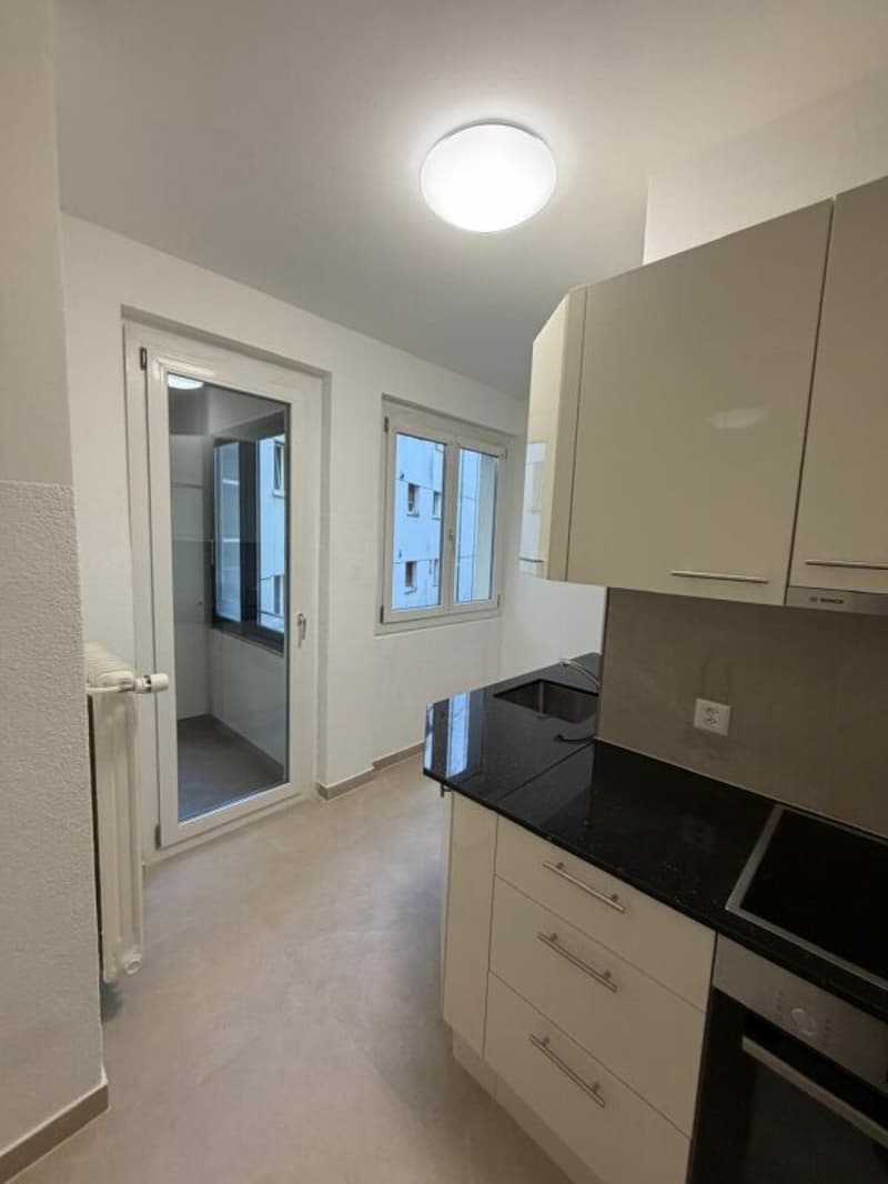 Schönes modernes 4,5-Zimmer-Apartment zur sofortigen Miete! (5)