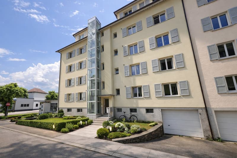 Prachtvolle 3.5-Zimmer-Wohnung, sehr geräumig und hell! (9)