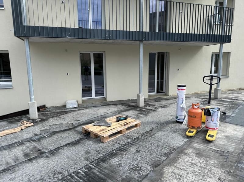Appartement de jardin exclusif de 3,5 pièces avec espace de séjour couvert et espace vert privé (10)