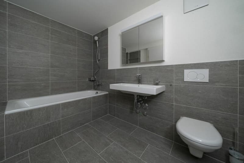 Appartement de jardin exclusif de 3,5 pièces avec espace de séjour couvert et espace vert privé (4)