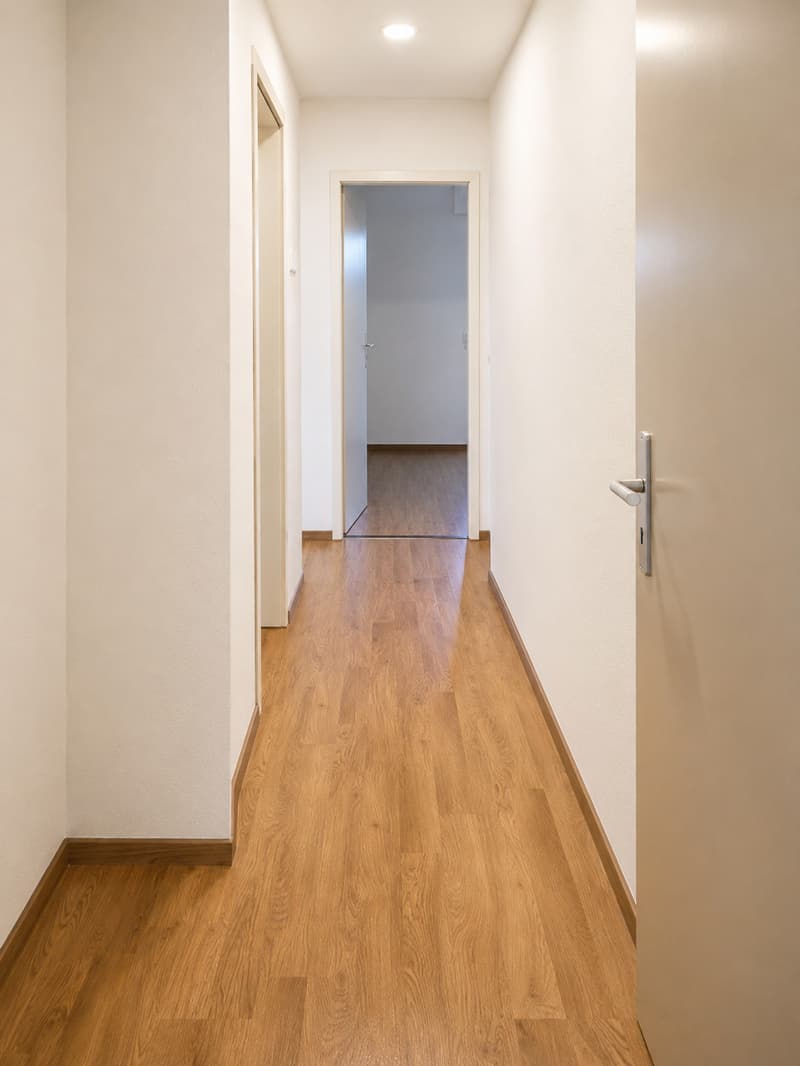 Appartamento luminoso di 3,5 locali al 4° piano a Biel – disponibile immediatamente! (6)