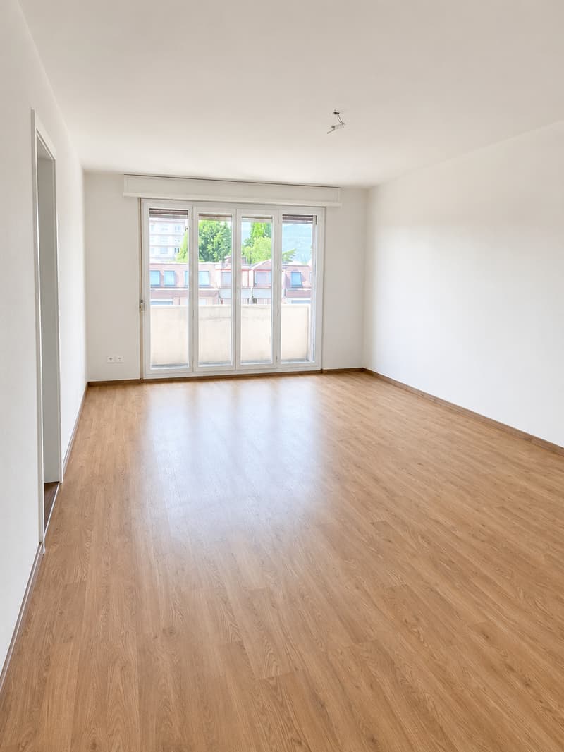 Appartamento luminoso di 3,5 locali al 4° piano a Biel – disponibile immediatamente! (4)