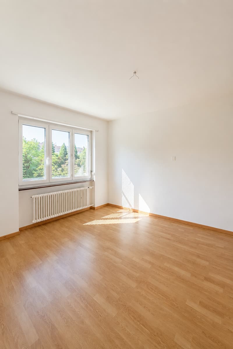 Appartement lumineux 3.5 pièces avec balcon à Biel – disponible immédiatement ! (6)