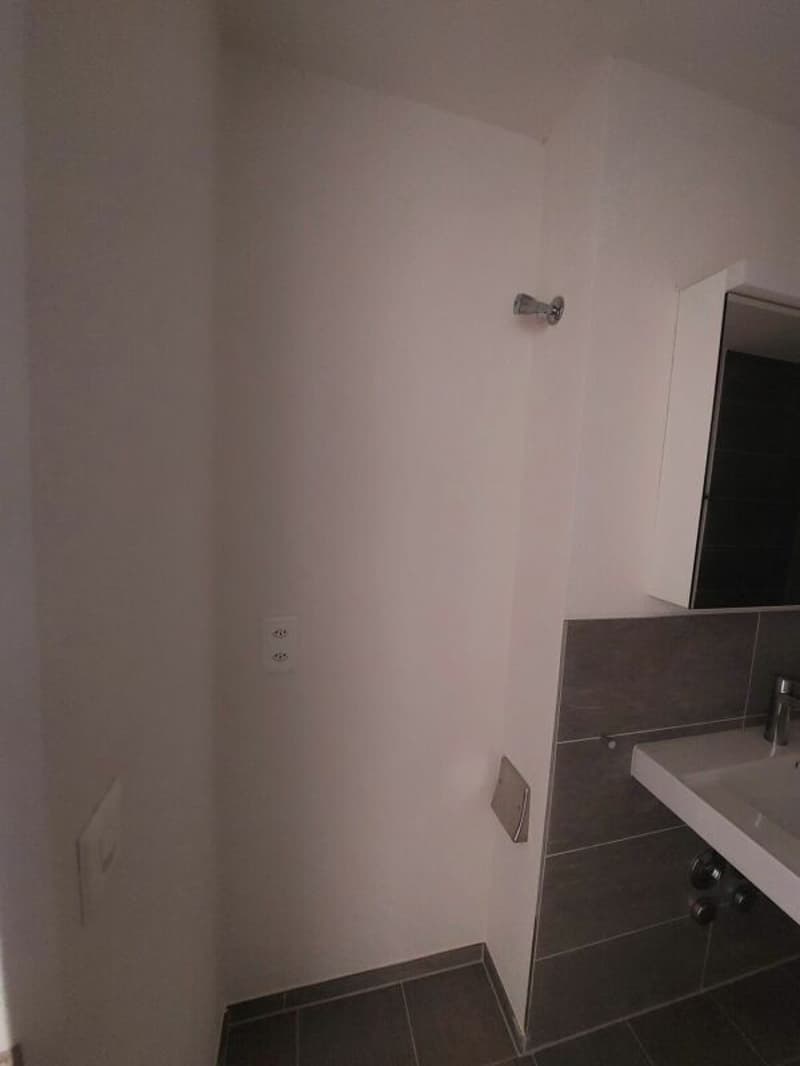Modern 1.5-room new apartment with spacious balcony - first occupancy (10)