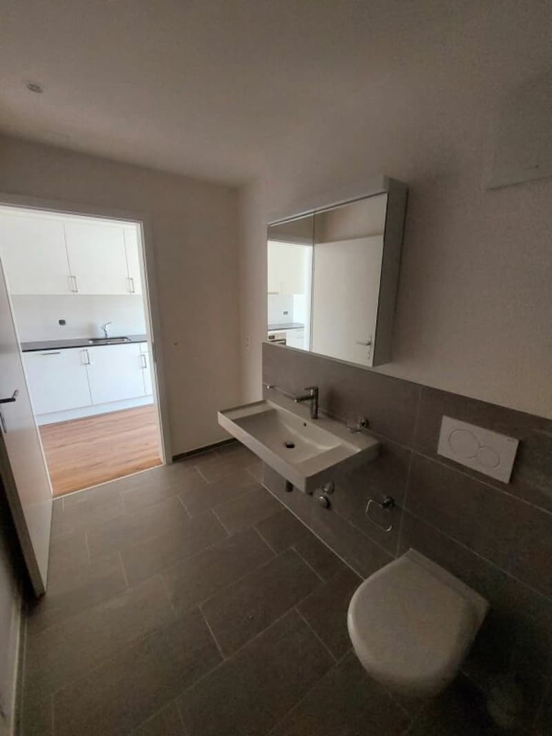 Modern 1.5-room new apartment with spacious balcony - first occupancy (9)