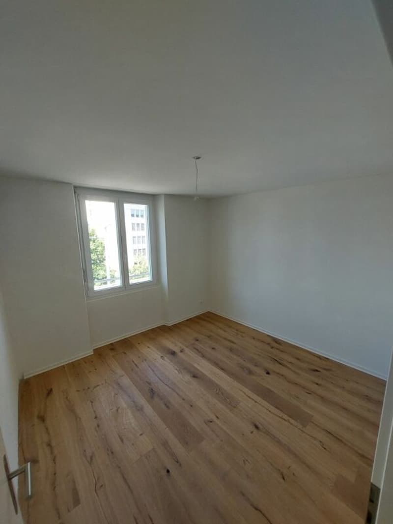 Helle 3.5-Zimmer-Neubauwohnung beim Escher Wyss Platz - Erstvermietung (3)