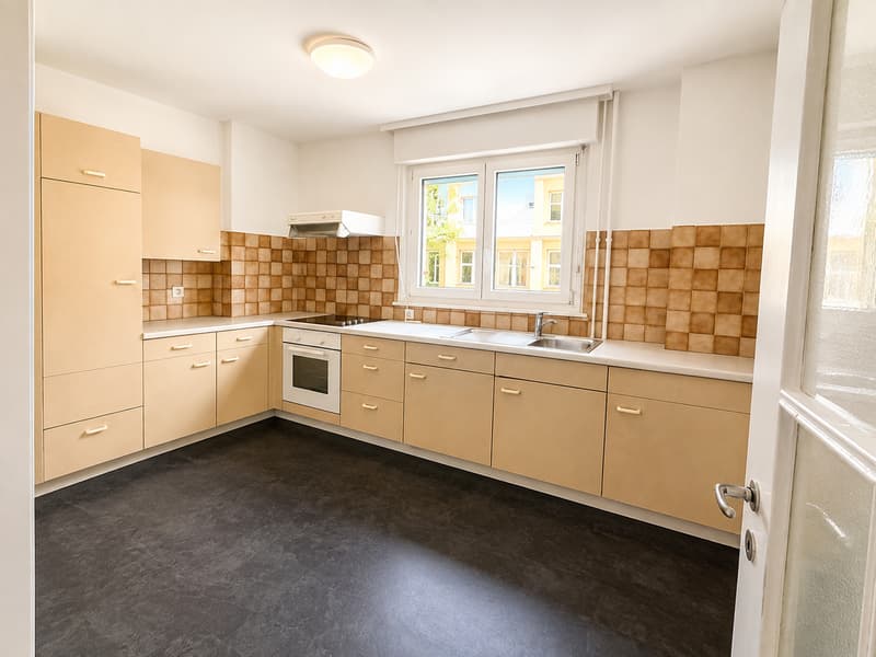 SSpacieux appartement de 4,5 pièces avec vue imprenable à La Chaux-de-Fonds (1)