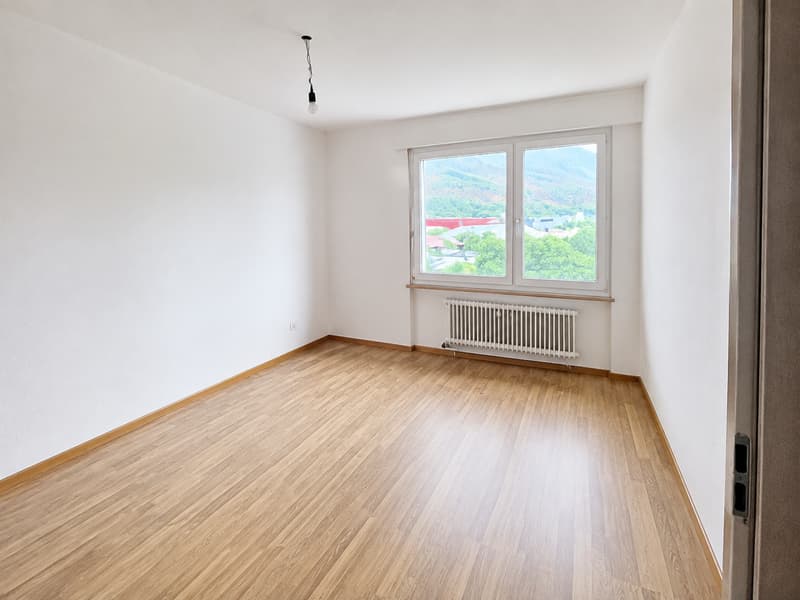 Helle 3.5-Zimmer-Wohnung mit Balkon und Stadtblick in Biel (4)