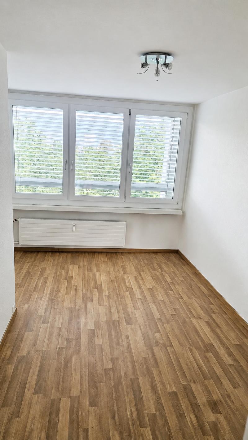 Helle 3.5-Zimmer-Wohnung mit Balkon und herrlichem Ausblick in Nidau (3)