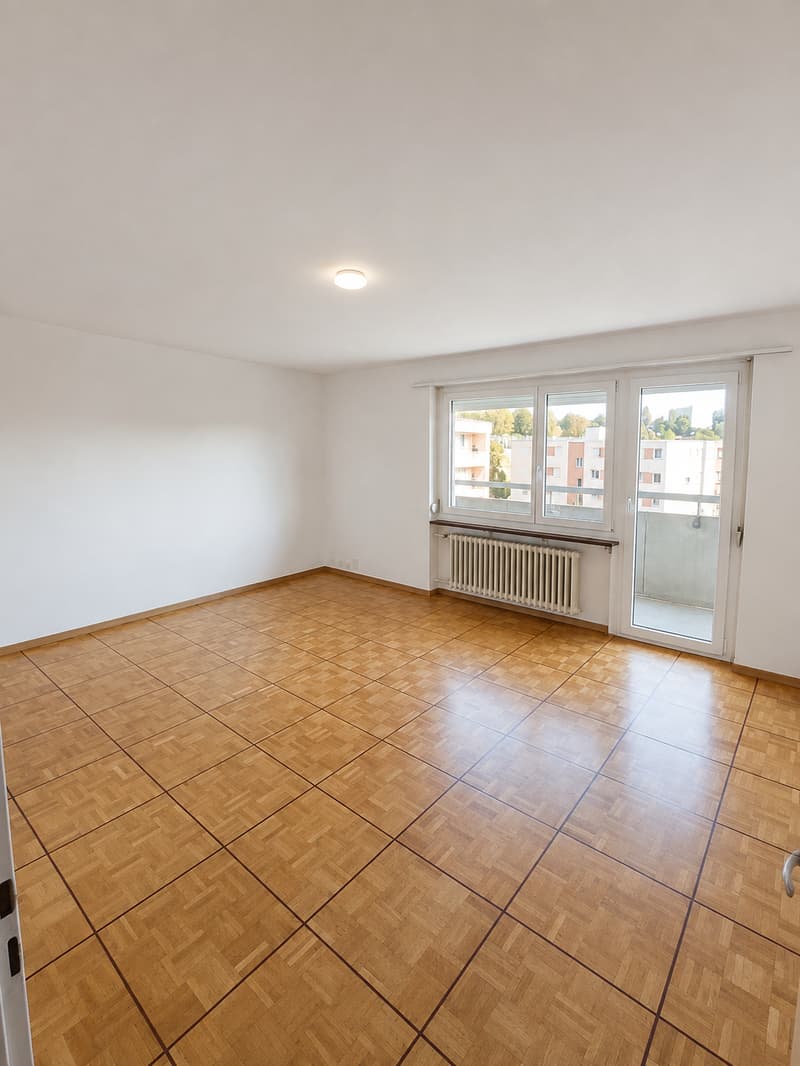 Spacieux appartement de 5 pièces avec balcon et belle vue à Fribourg (7)