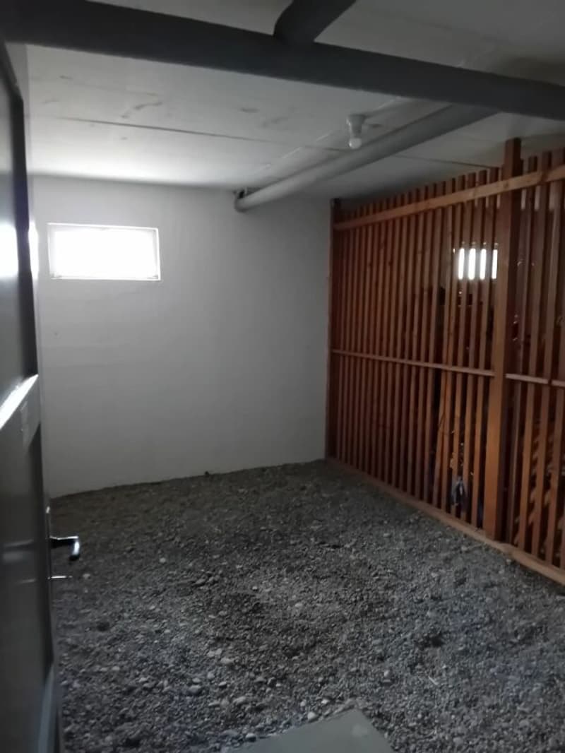 Ob Atelier, Werkstatt, Kellerabteil oder Lagerraum, greifen Sie zu! (1)