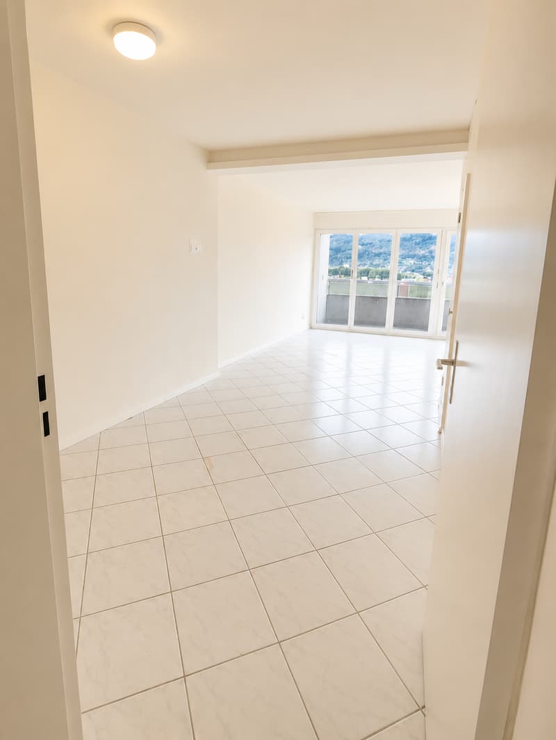 Geräumige 3.5-Zimmer-Maisonette-Wohnung mit Balkon und Bergblick in Nidau (4)