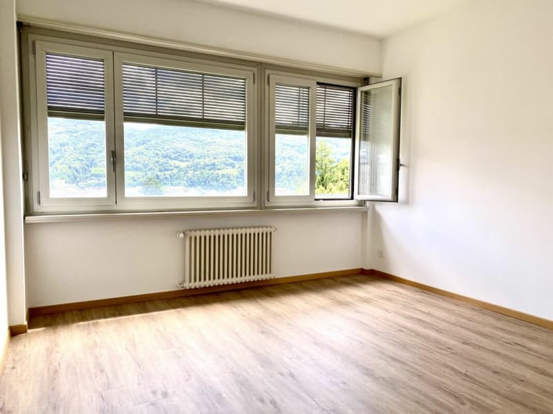 luminoso appartamento parzialmente ammobiliato di 3 locali (2042) 4. piano (4)