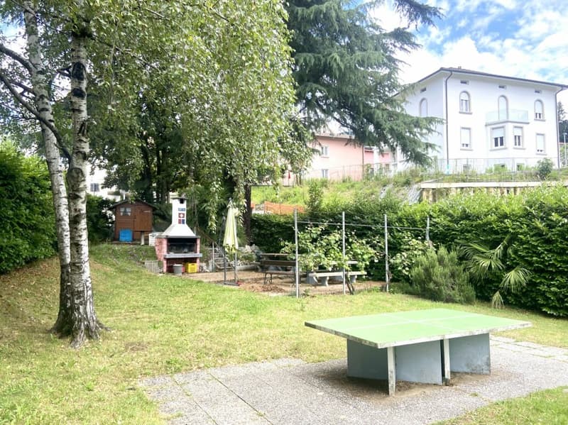 luminoso appartamento parzialmente ammobiliato di 3 locali (2042) 4. piano (20)