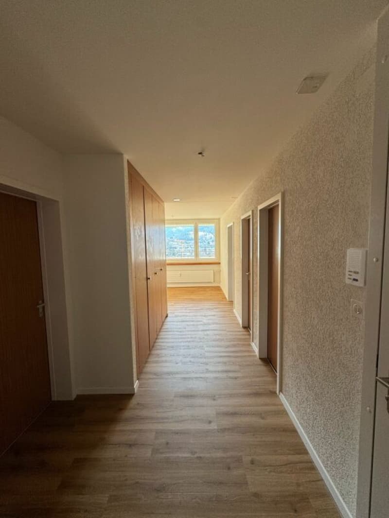 Schöne Wohnung mit herrlicher Aussicht zu den Bergen (2)
