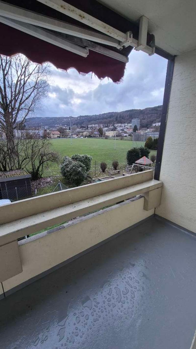 Charmante 4.5-Zimmer-Wohnung mit Balkon in Biel (8)