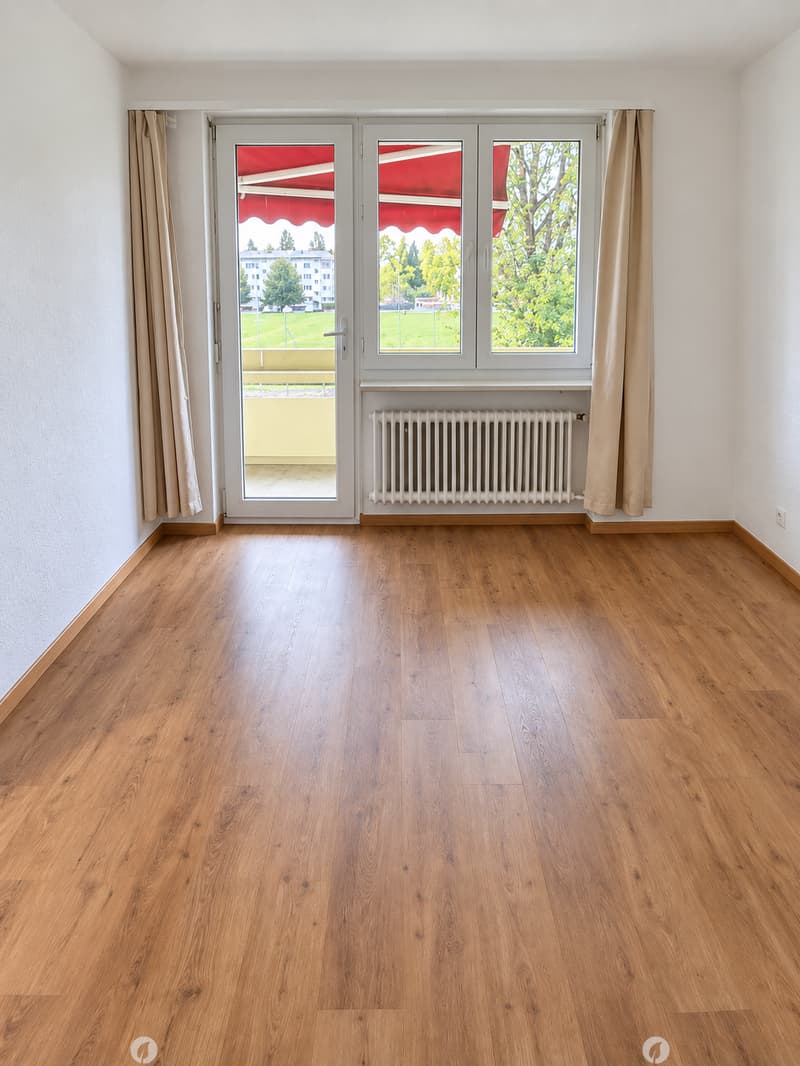 Helle 2.5-Zimmer-Wohnung mit Balkon in Biel – sofort verfügbar! (5)