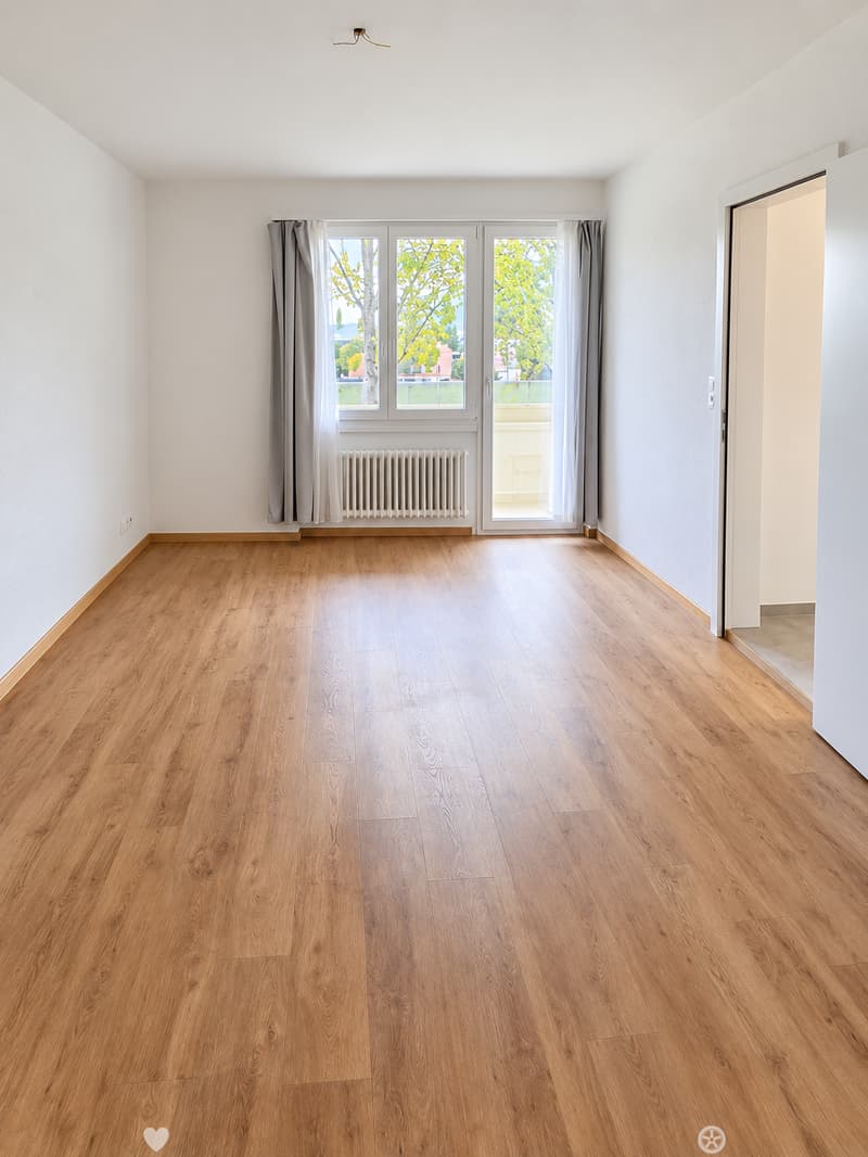 Helle 2.5-Zimmer-Wohnung mit Balkon in Biel – sofort verfügbar! (4)