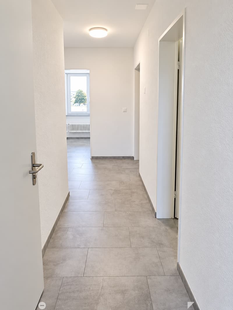 Helle 2.5-Zimmer-Wohnung mit Balkon in Biel – sofort verfügbar! (7)