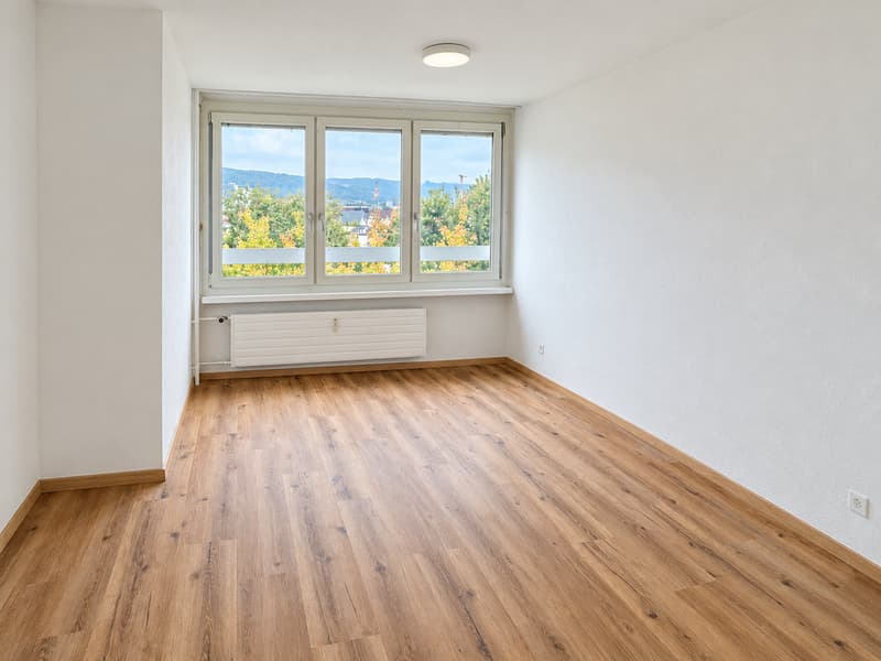 Helle 4.5-Zimmer-Wohnung mit Balkon im 6. OG in Nidau – ab sofort verfügbar! (6)