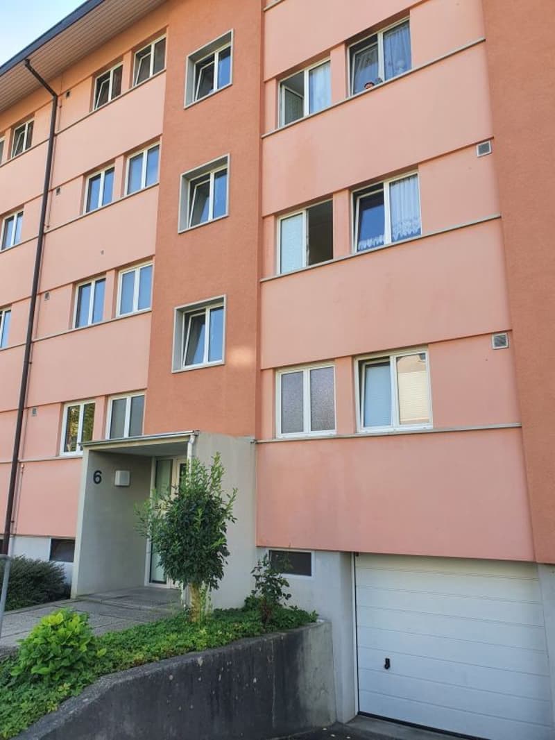 schöne 2.5-zimmer Wohnung im Hochparterre (12)