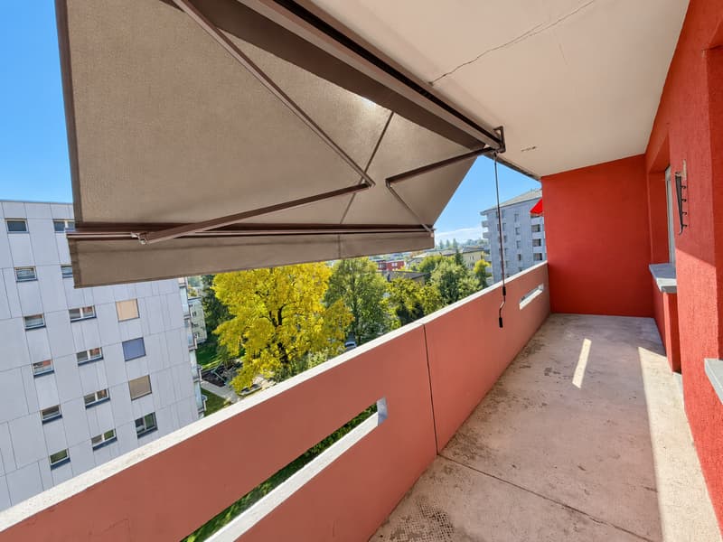 Helle 3.5-Zimmer-Wohnung im 6. Stock mit Balkon in Biel (8)