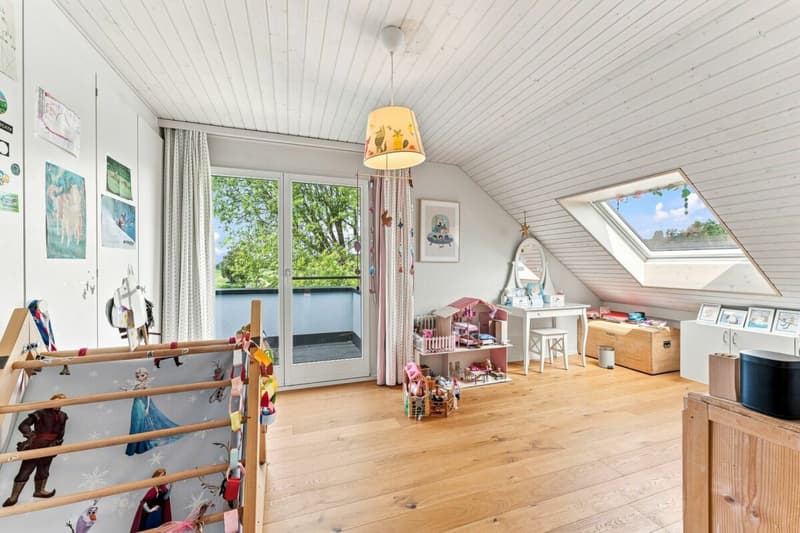 WOHNEN MIT GROSSZÜGIGKEIT, KOMFORT UND EXKLUSIVEM AMBIENTE (12)