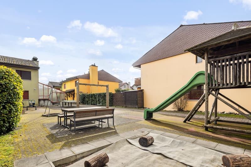 Family-friendly living experience with garden and winter garden (13)