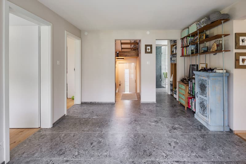 Sunny residential idyll in a preferred location with excellent views (12)