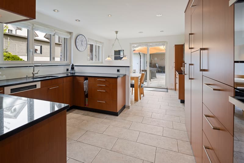 Dream home with a fantastic view and flexible usage options (10)