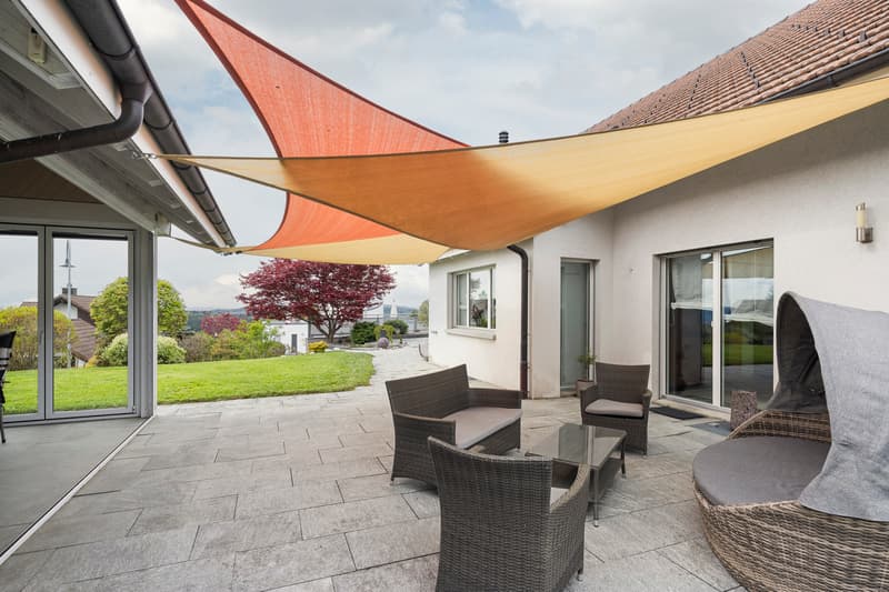Dream home with a fantastic view and flexible usage options (4)