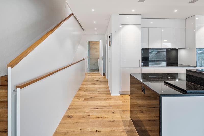 Versatile space wonder with separate apartment and many possibilities (7)