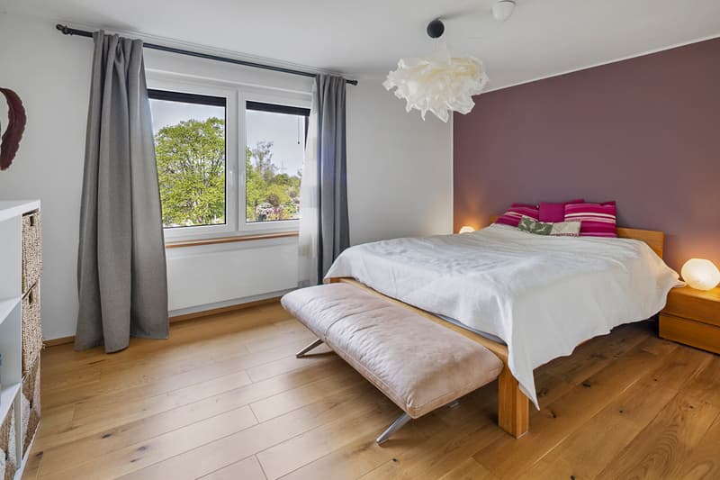 Bright and airy living with an impressive panoramic view (5)