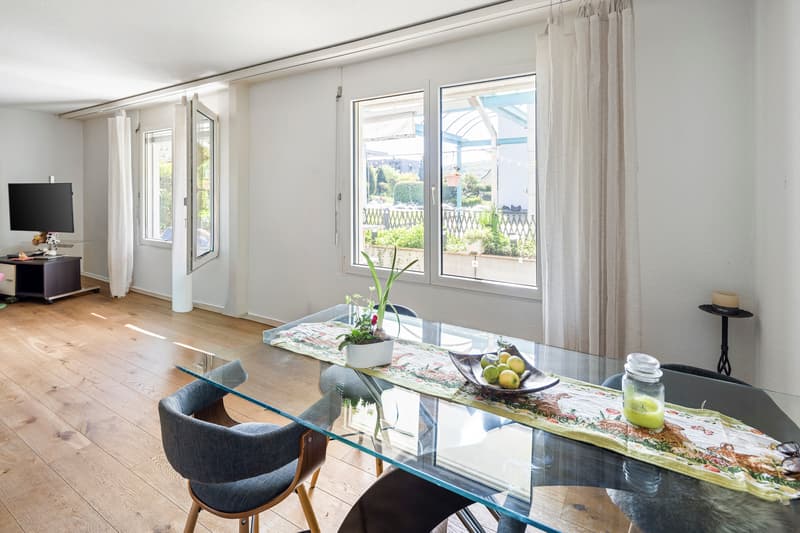 Bijou sans barrière dans un emplacement attractif (5)