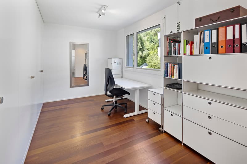 Weitläufige Maisonette mit zwei Terrassen und traumhafter Alpensicht (11)