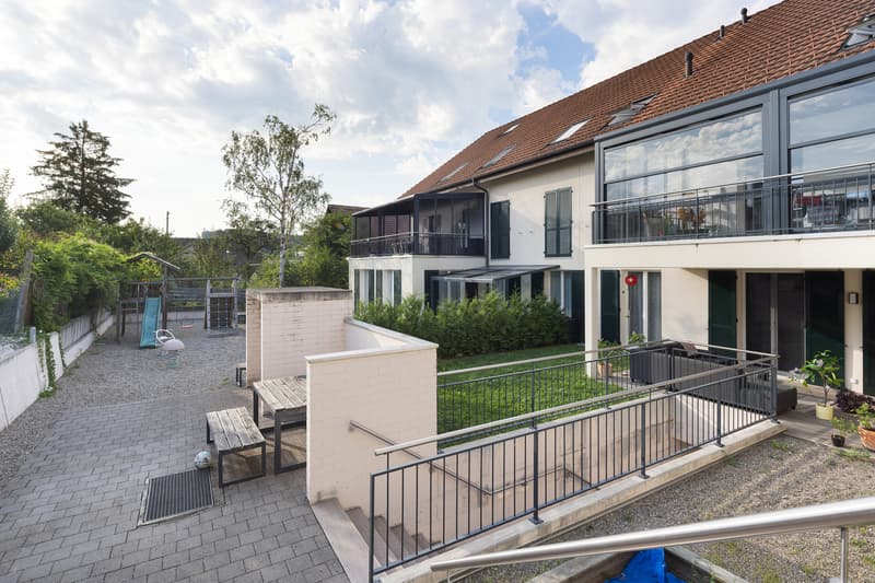 Elegant, grosszügig und neuwertig an zentraler Lage (12)