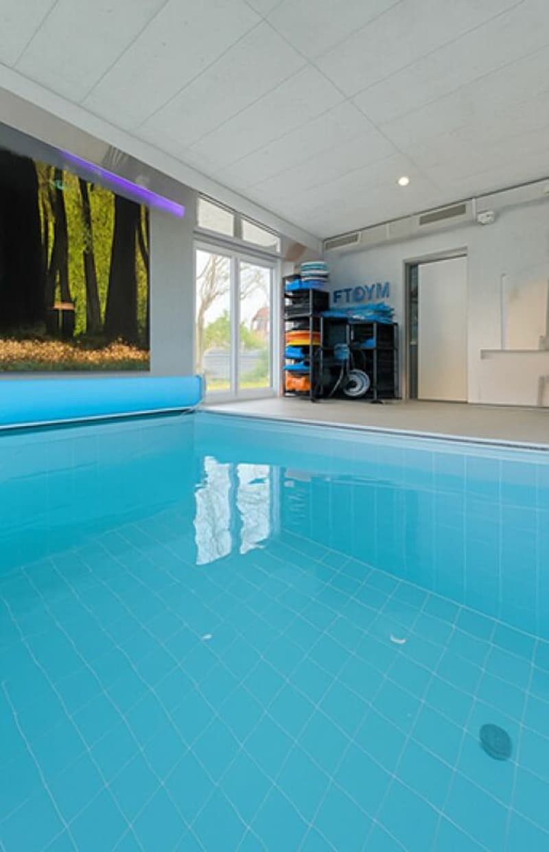 Maison commerciale avec piscine à louer (24)