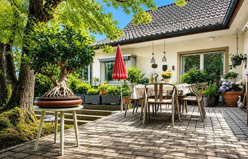 Terasse beim Wohngeschoss
