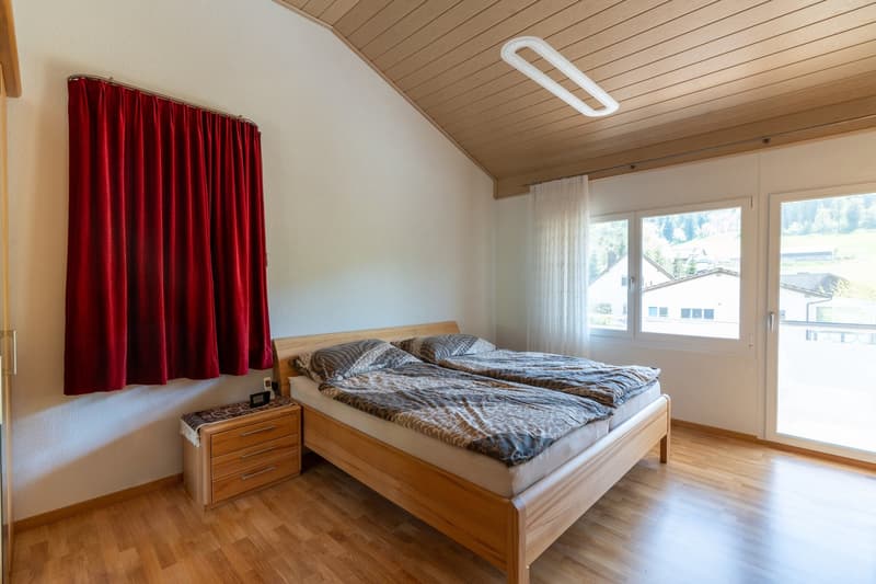 Spacious family house with winter garden and far-reaching views in Balsthal (9)