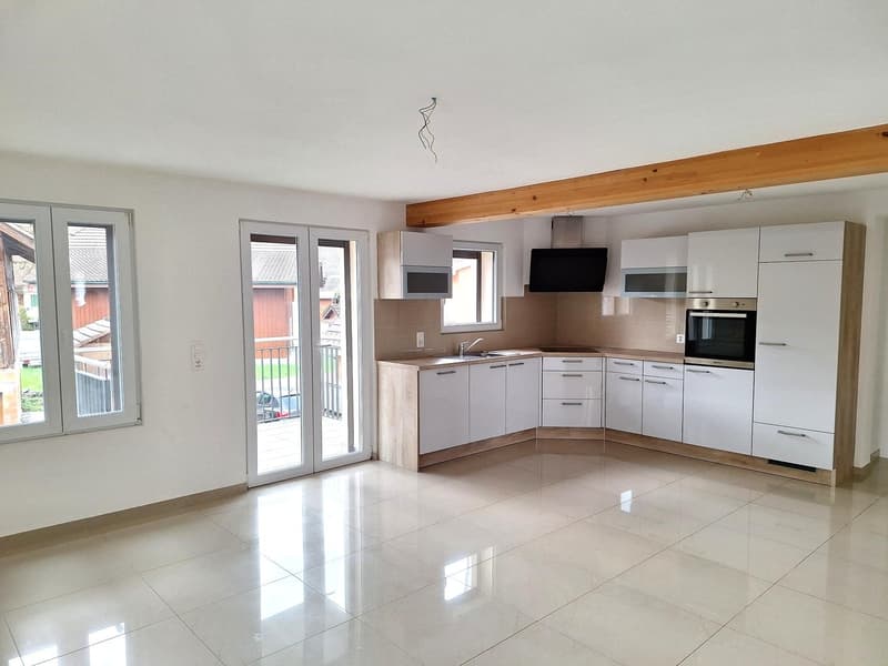 Appartement moderne et lumineux de 4,5 pièces (2)