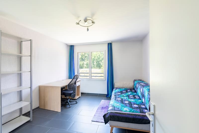 Bright and modern 3.5-room apartment near Greifensee (7)