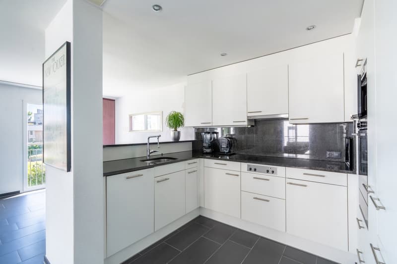 Bright and modern 3.5-room apartment near Greifensee (5)