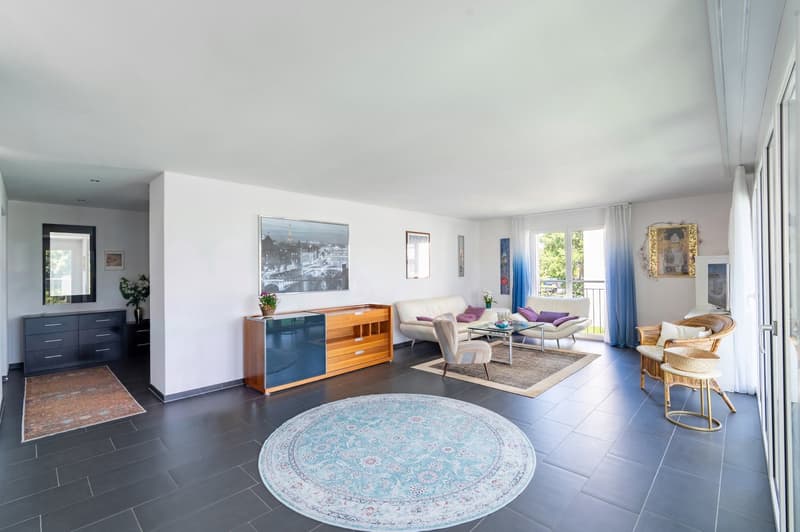 Bright and modern 3.5-room apartment near Greifensee (3)
