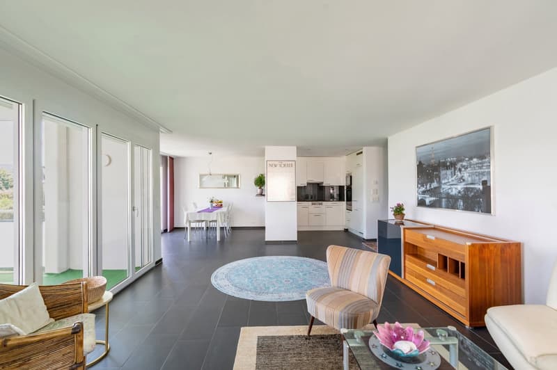 Bright and modern 3.5-room apartment near Greifensee (4)