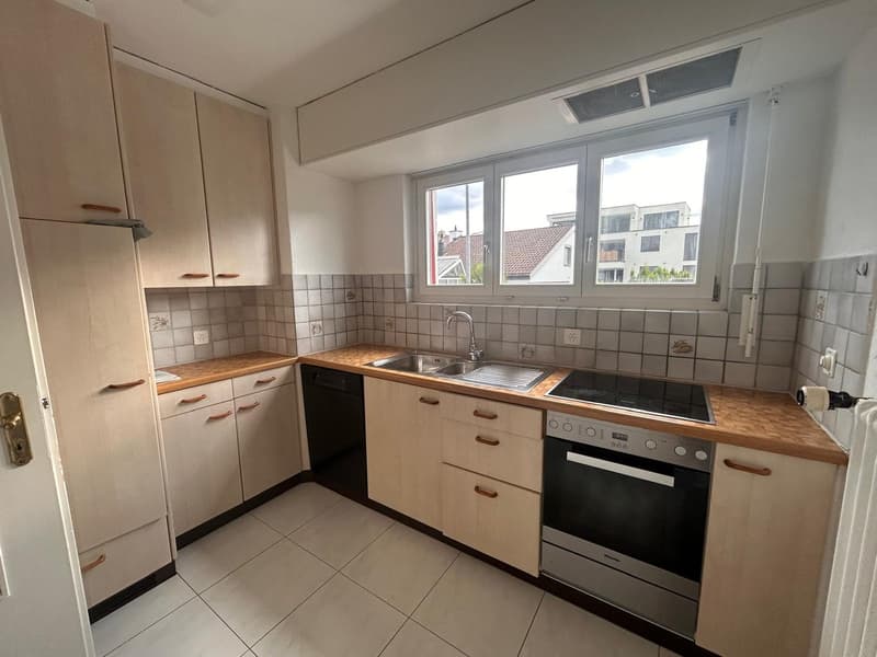 Charming 4-room apartment in a quiet and central location (4)