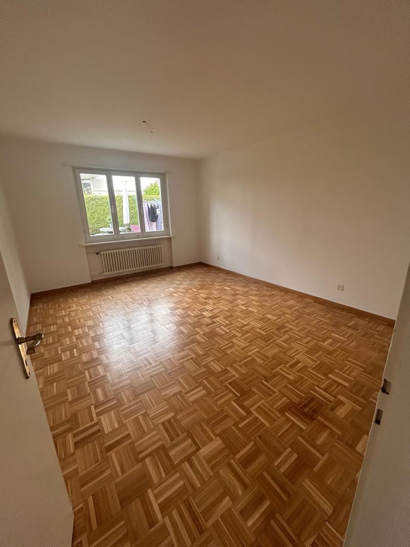 Charming 4-room apartment in a quiet and central location (7)