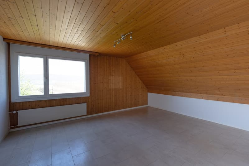 Maison unifamiliale dépendante de 6,5 pièces dans un endroit calme (7)