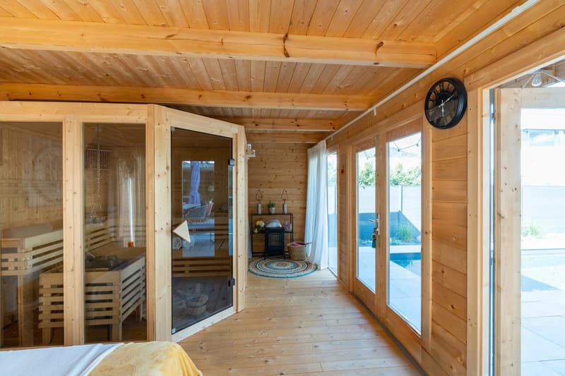 Luxuriöses Einfamilienhaus mit privater Garten-Oase und Pool (5)
